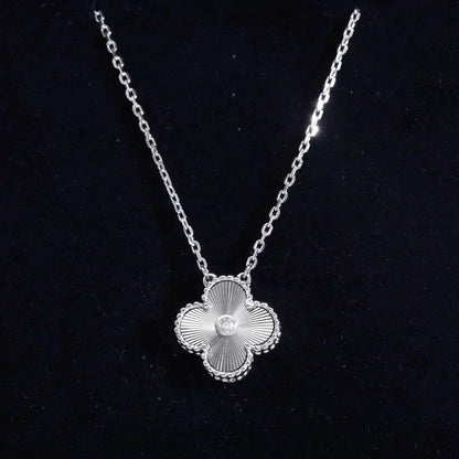 [Renovia Jewelry]CLOVER  15MM DIAMOND LASER NECKLACE SILVER