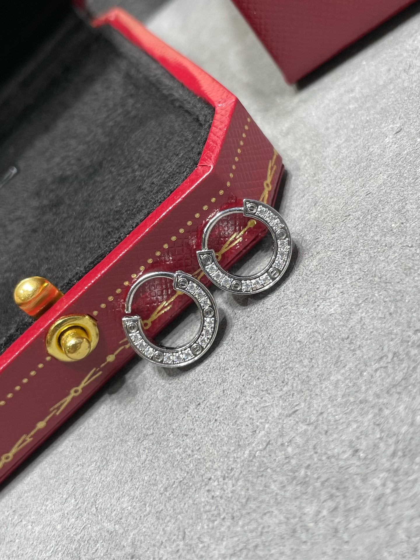 [Renovia Jewelry]LOVE DIAMOND EARRINGS